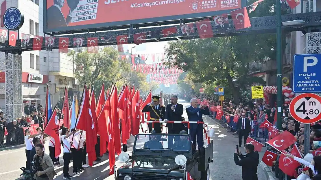 Cumhuriyet Bayramı'nda Bursa'da coşkulu kutlamalar