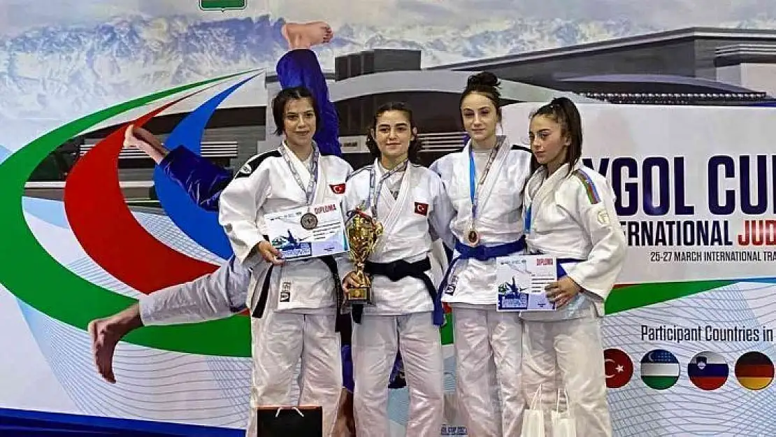 Denizli Büyükşehirin sporcusu Ayşenaz, Avrupa ikincisi