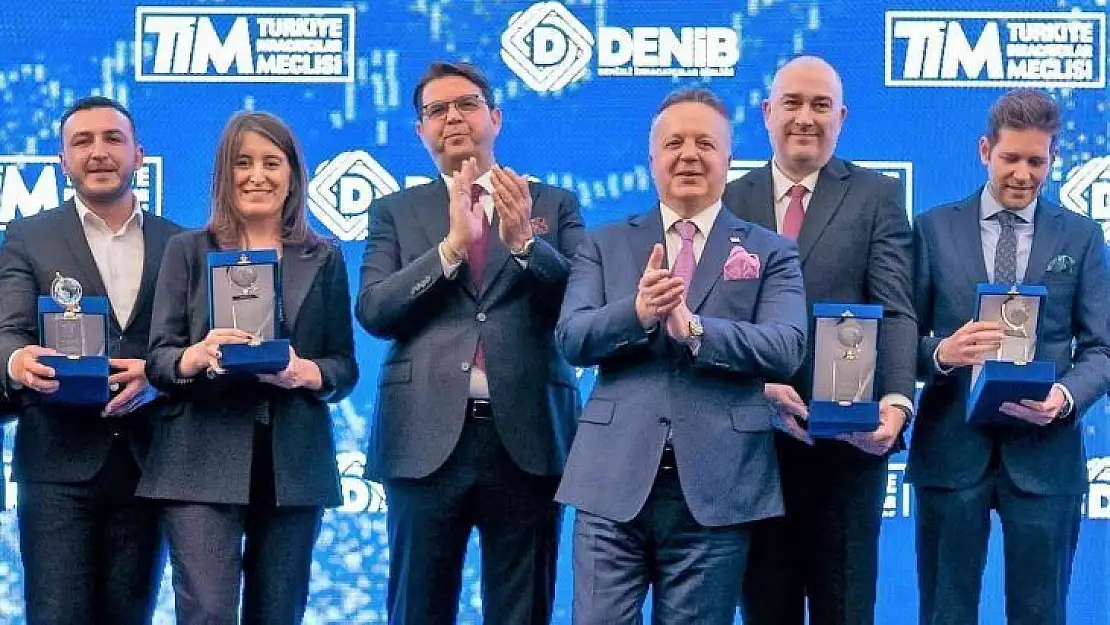 Denizli'de 2021 ihracatının yıldızları törenle ödüllendirildi