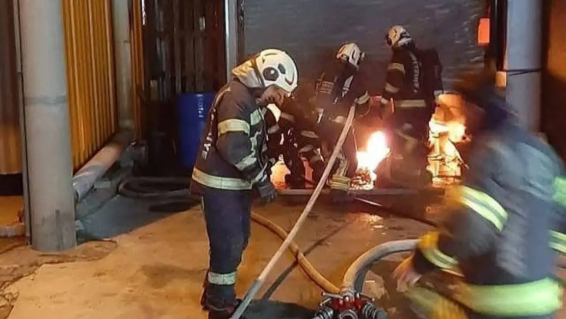 Denizli'de bir işyerinde çıkan yangın korkuttu