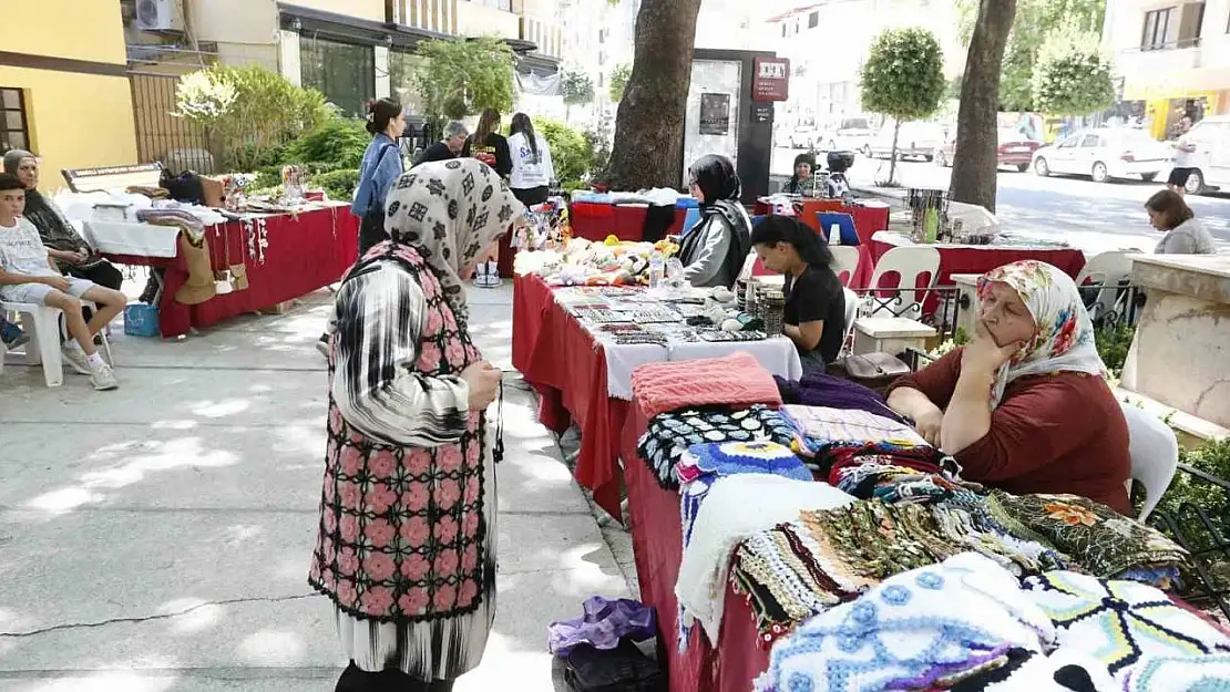 Denizli'de El Emeği Pazarı ile kadınlar aile bütçesine destek olucak