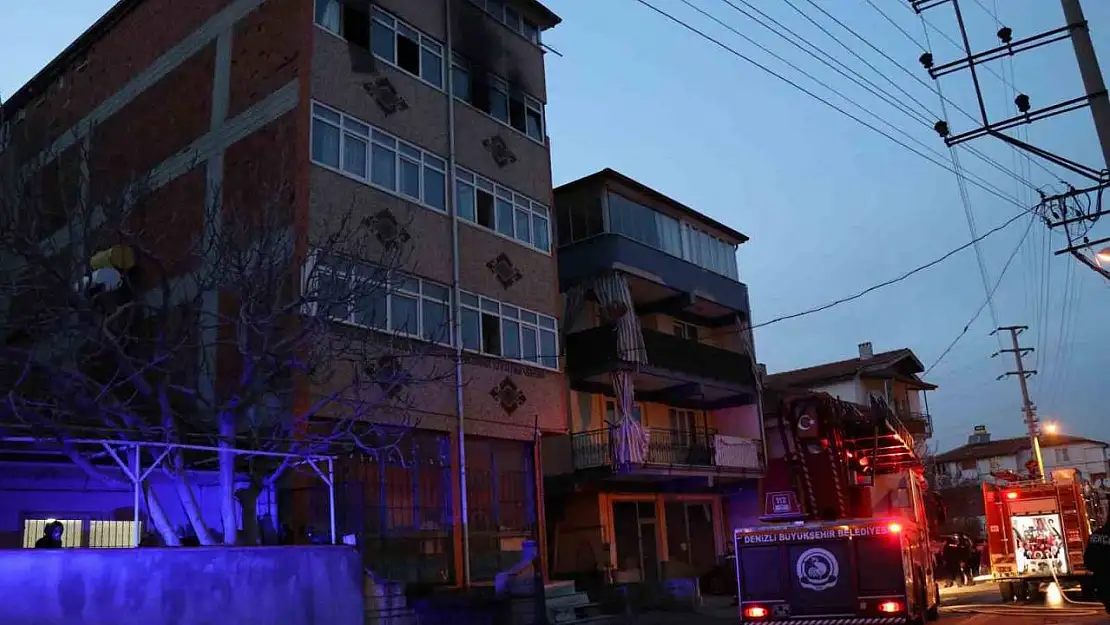 Denizli'de evde çıkan yangında çocuklarını kurtaran anne hayatını kaybetti