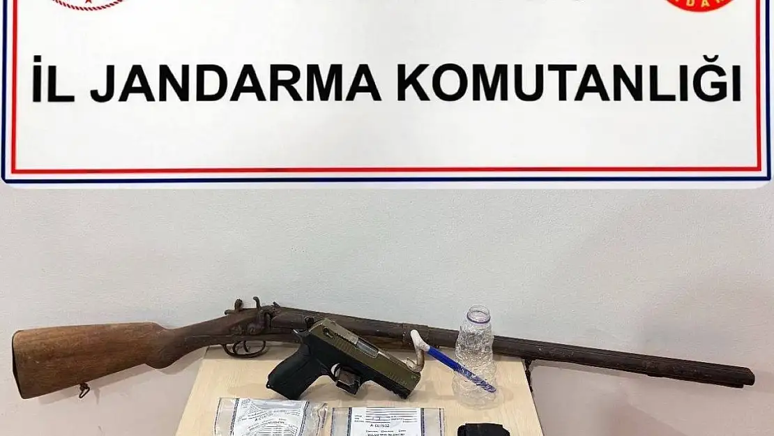 Denizli'de jandarma uyuşturucu tacirlerine geçit vermiyor