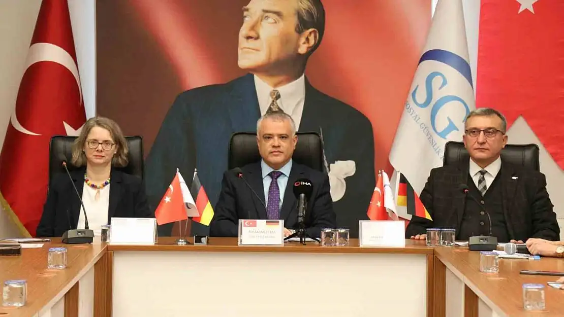 Denizli'de Türkiye - Almanya Danışma Günleri başladı