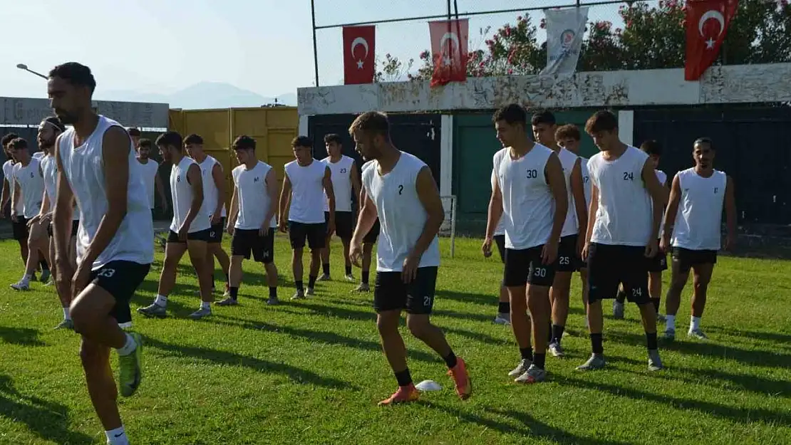 Denizli İdmanyurdu, yeni sezon hazırlıklarına devam ediyor