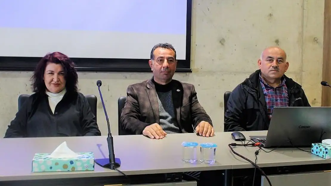 Denizli iş dünyası teknoloji odaklı sanayi hamlesi hakkında bilgilendirildi
