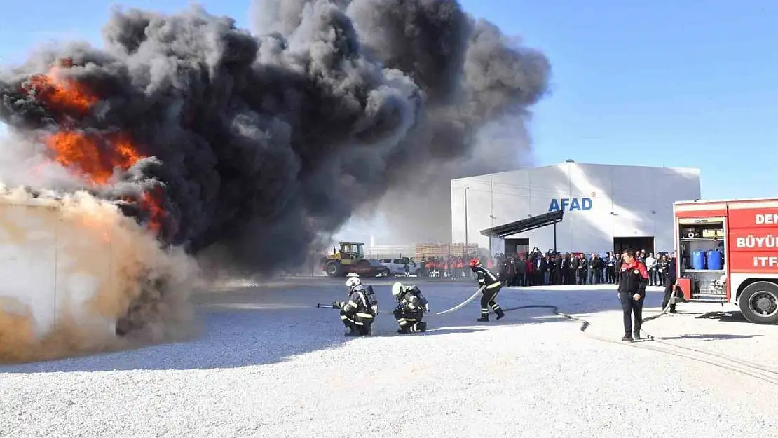 Denizli'nin deprem hazırlıkları 7.0 büyüklüğündeki senaryoyla tatbik edildi