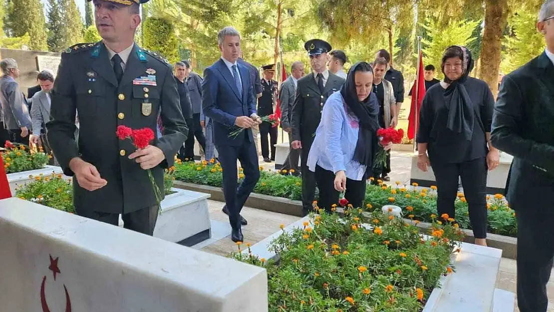 Denizli protokolü 15 Temmuz'da şehitleri unutmadı