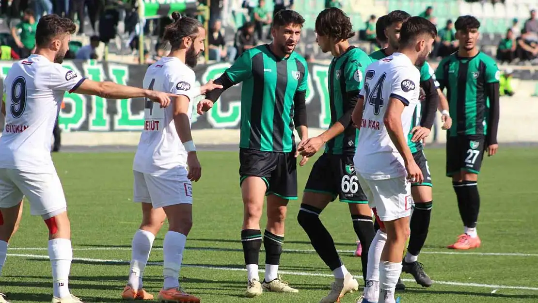 Denizlispor evinde farklı kaybetti