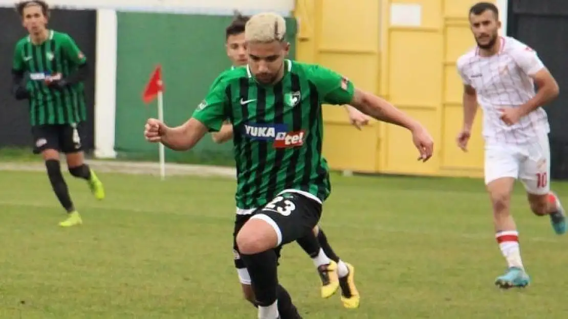 Denizlispor'un gençleri Boluspor engelini 3 golle geçti