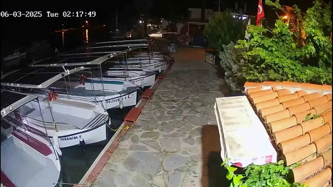 Deprem anı 'Sakin Kent'te güvenlik kameralarına yansıdı
