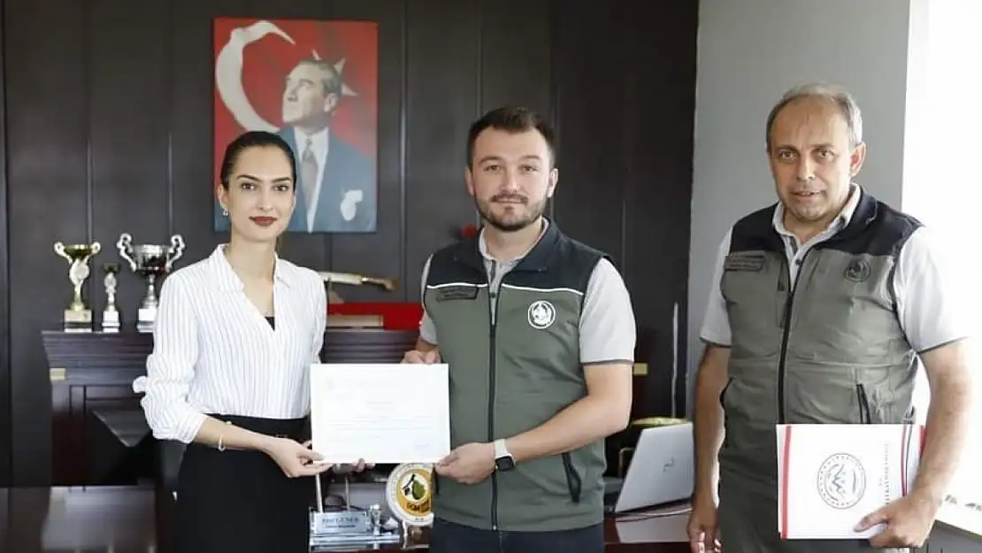 Deprem bölgesinde görev yapan Çamelili ormancılar onurlandırıldı
