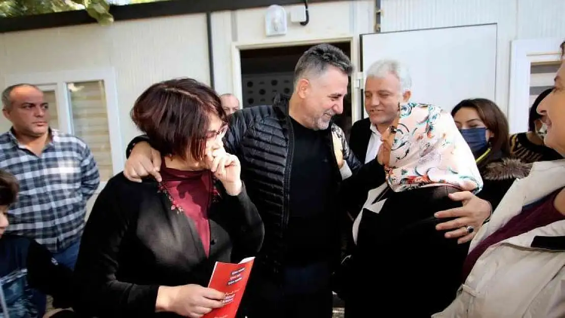 Depremzedeler Başkan Sandal'la buluştu