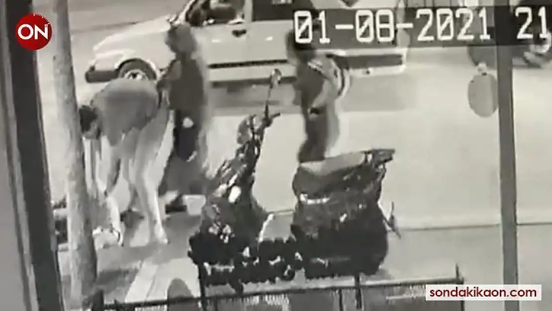 Devrilip sürüklenen motosikletin sürücüsü ve oğlu yaralandı