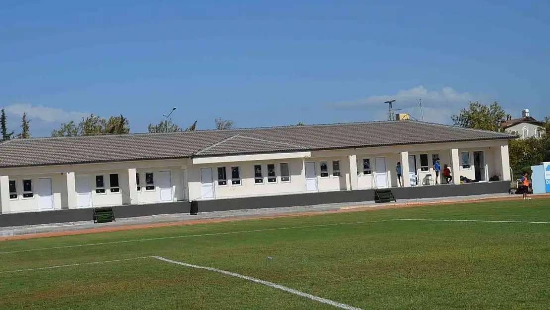 Didim Atatürk Stadı'nın yeni yapılan soyunma odaları ilk maça yetişti