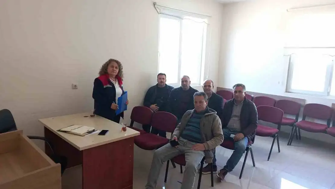 Didim'de muhtarlara 'Zeytinde İyi Tarım Uygulamaları Projesi' tanıtıldı