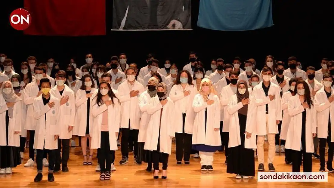Diş Hekimliği Fakültesi'nde yeni akademik dönem başladı