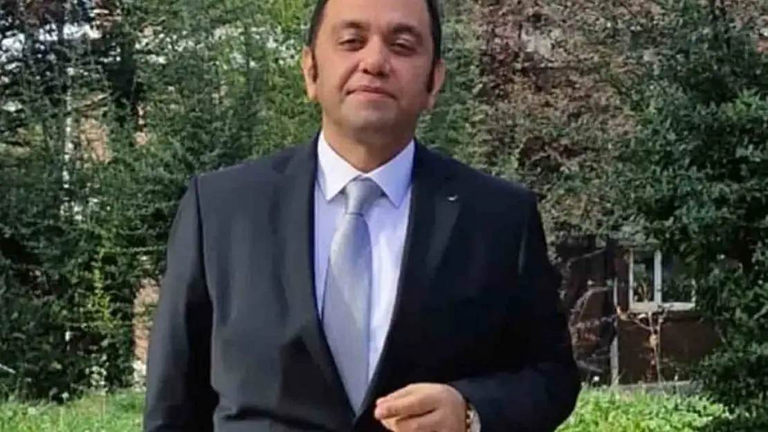 Doç. Dr. Bedri Kurtuluş, 'Akademik Palmiye Nişanı' ile onurlandırıldı