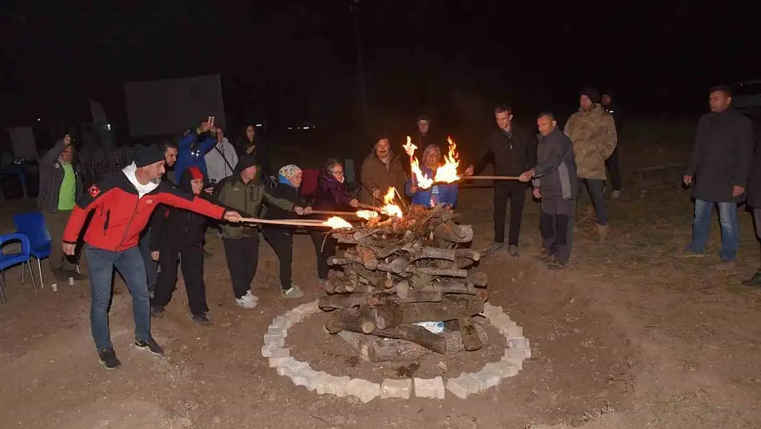 Doğaseverler Ercan Özel'in çağrısıyla Yenişehir'de kampta buluştu