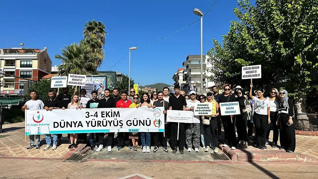 Dünya Yürüyüş Günü'nde Marmaris'te 3 kilometre yürüdüler