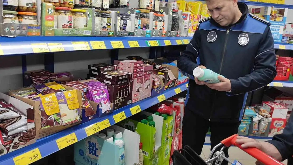Dursunbey'de zincir marketlere ceza yağdı