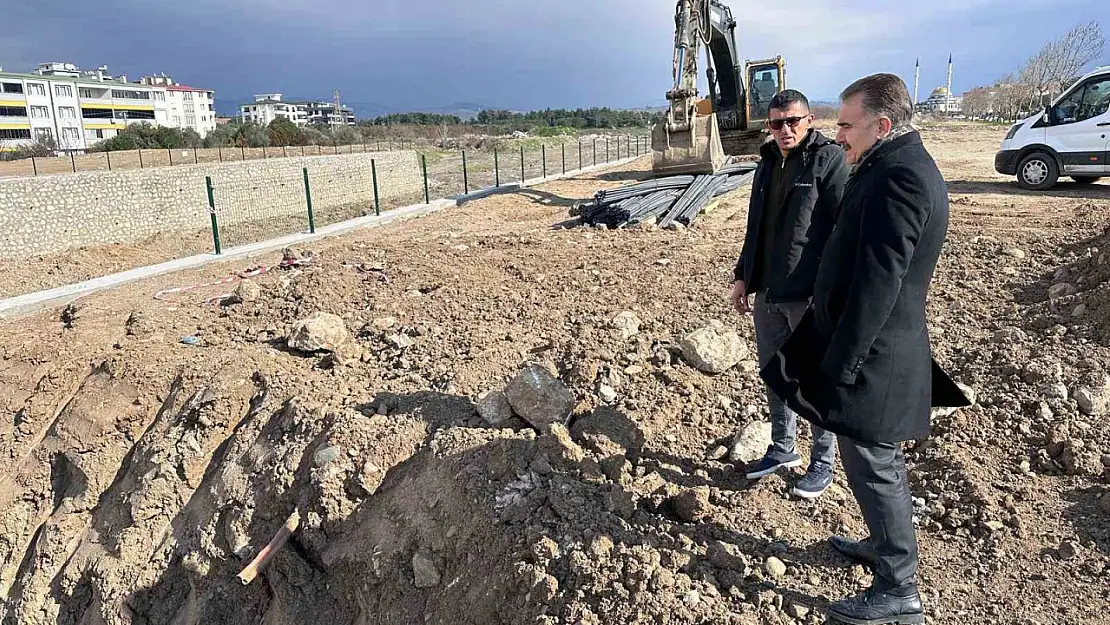 Edremit Çayı Köprüsü'nün inşaatına başlandı