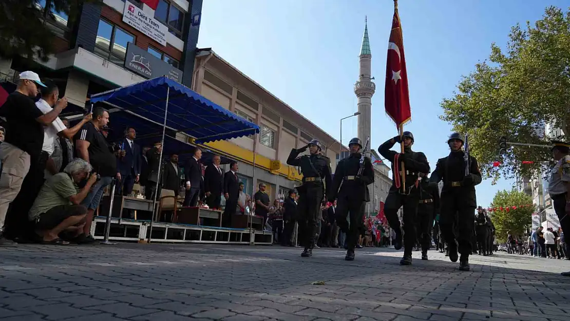 Edremit'in Düşman İşgalinden Kurtuluşu'nun 102. Yıl Dönümü düzenlenen törenlerle kutlandı