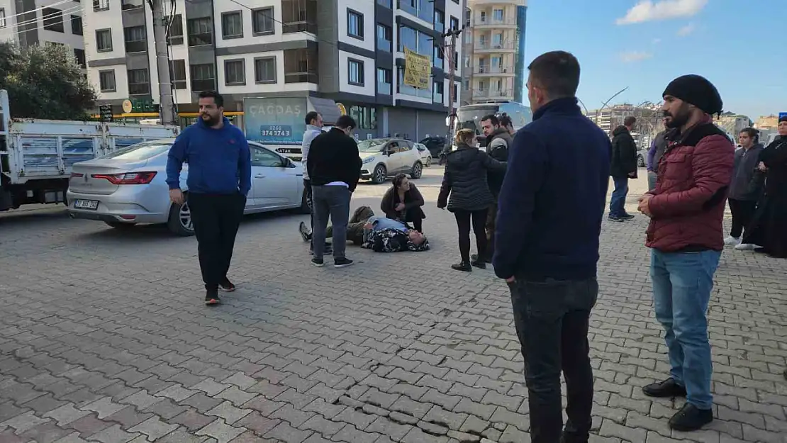 Edremit'te otomobille çarpışan motosiklet sürücüsü yaralandı