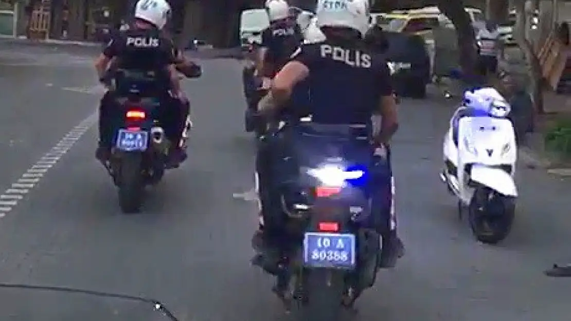 Edremit'te polislerin motosikletliyi kovalamacasında 2 kişi yakalandı