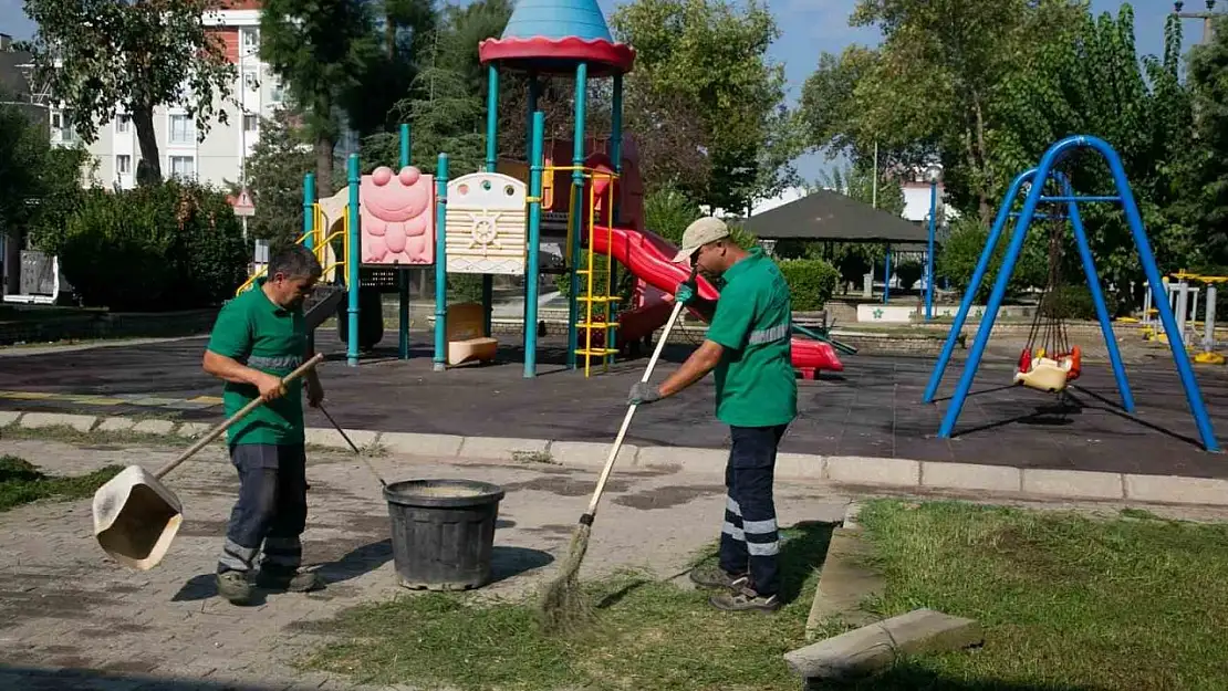 Efeler Belediyesi temizlik çalışmalarını sürdürüyor