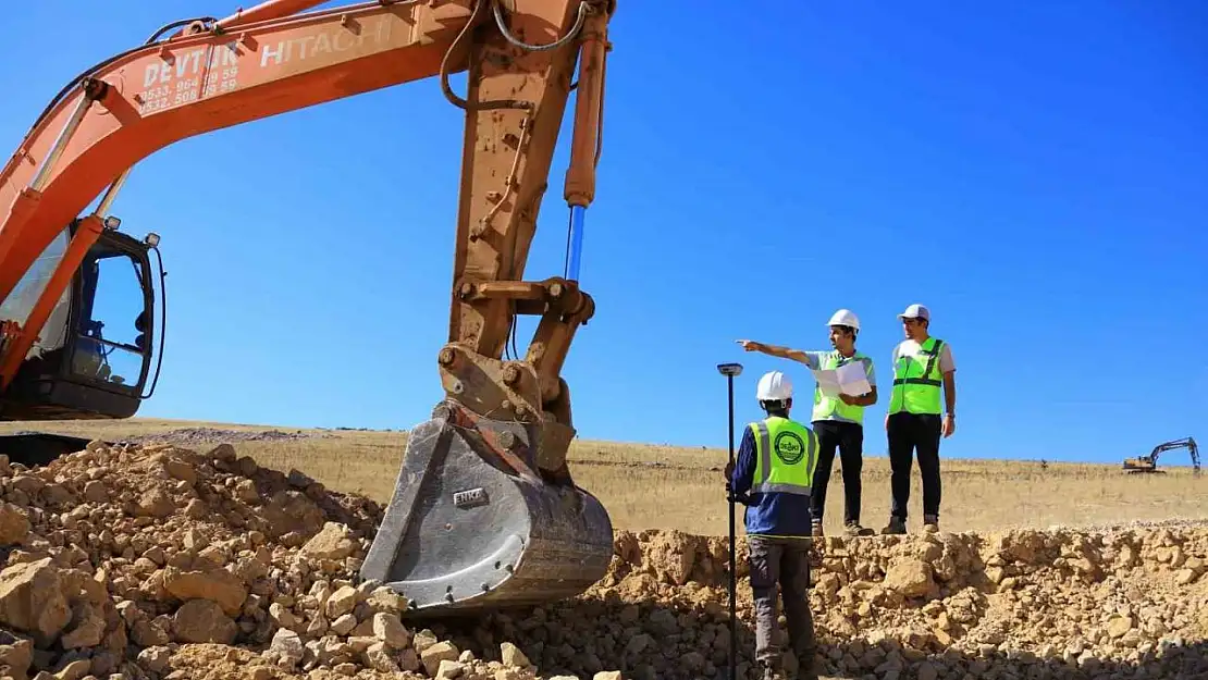 Ege'nin en büyük güneş enerji santrali inşası başladı