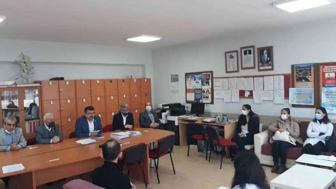 Eğitim-Bir-Sen Bursa 1 No'lu Şube Başkanı Acar: 'Diğerlerine göre değil, değerlerimize göre sendikacılık yapıyoruz'