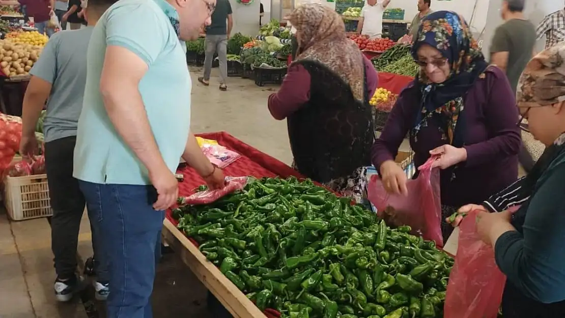 Emcelli Biberleri bayram sofralarının vazgeçilmezi oldu