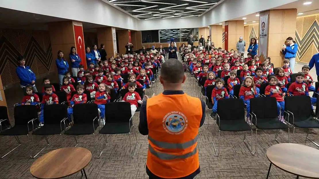 Enerjinin geleceği sürdürülebilir rnerji verimliliği toplantısında konuşuldu