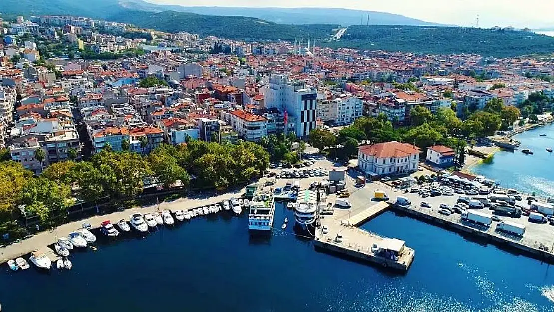 Erdek'in nüfusu bir önceki yıla göre düştü