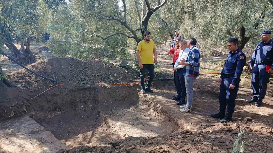 Erdek Kaymakamı Abdullah Atakan Atasoy, Kyzikos Antik Kenti kazı çalışmalarını yerinde inceledi