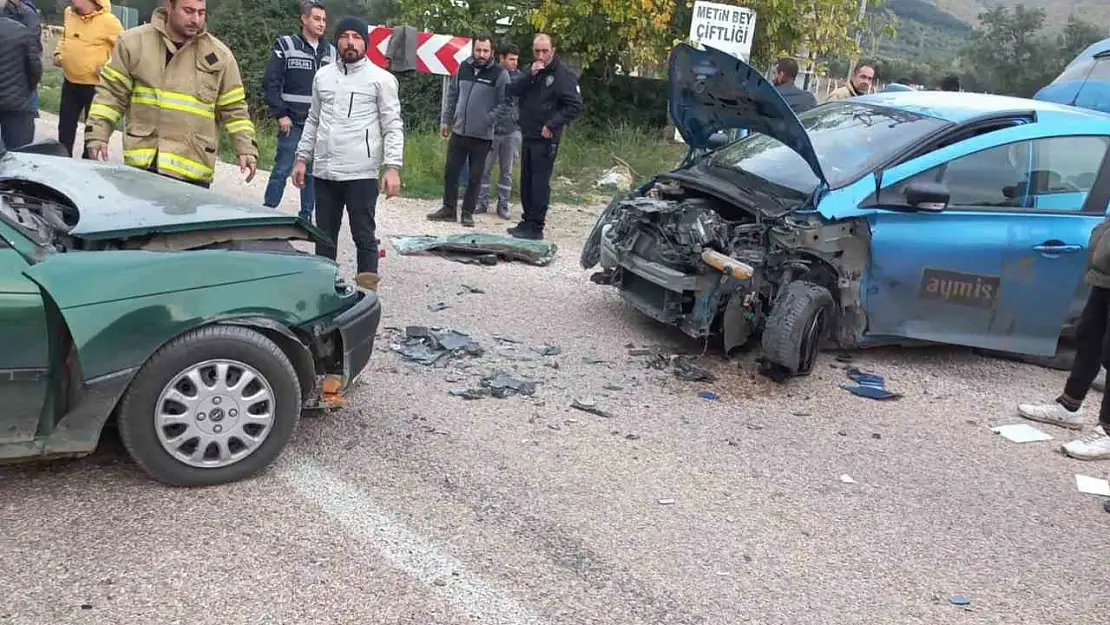 Erdek'te trafik kazası: 2 yaralı