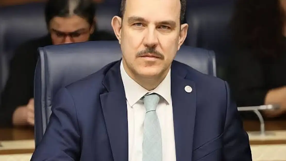 Esgin'den muhalefete cevap: 'Depreme dayanıksız hiçbir okulda eğitim vermedik, vermeyeceğiz'