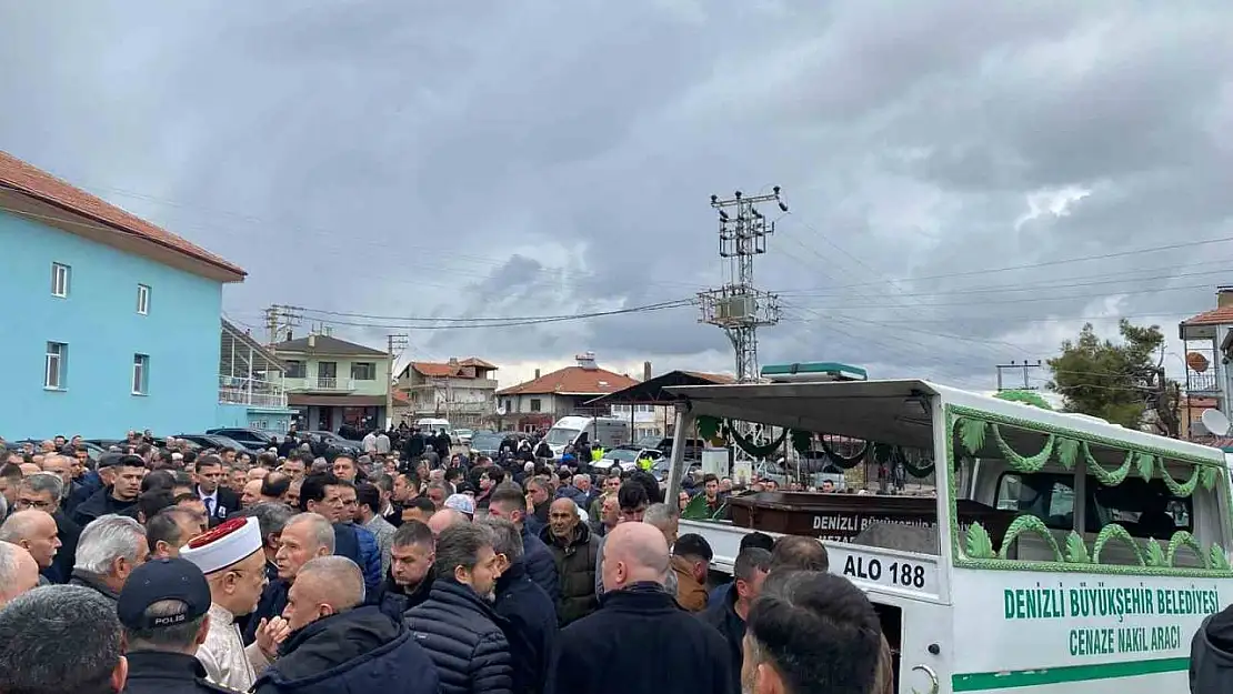 Eski Bakan Yardımcısı Ahmet Yıldız'ın babası son yolculuğuna uğurlandı