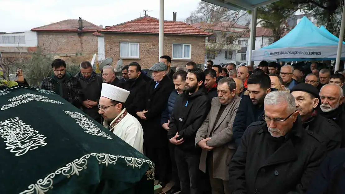 Eski Edremit Belediye Başkanı Tuncay Kılıç, son yolculuğuna uğurlandı