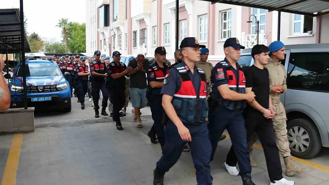 Fethiye'de kavgaya karışan 2 kişi tutuklandı