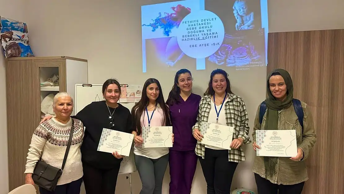 Fethiye Devlet Hastanesi'nde gebe okulu eğitimleri sürüyor