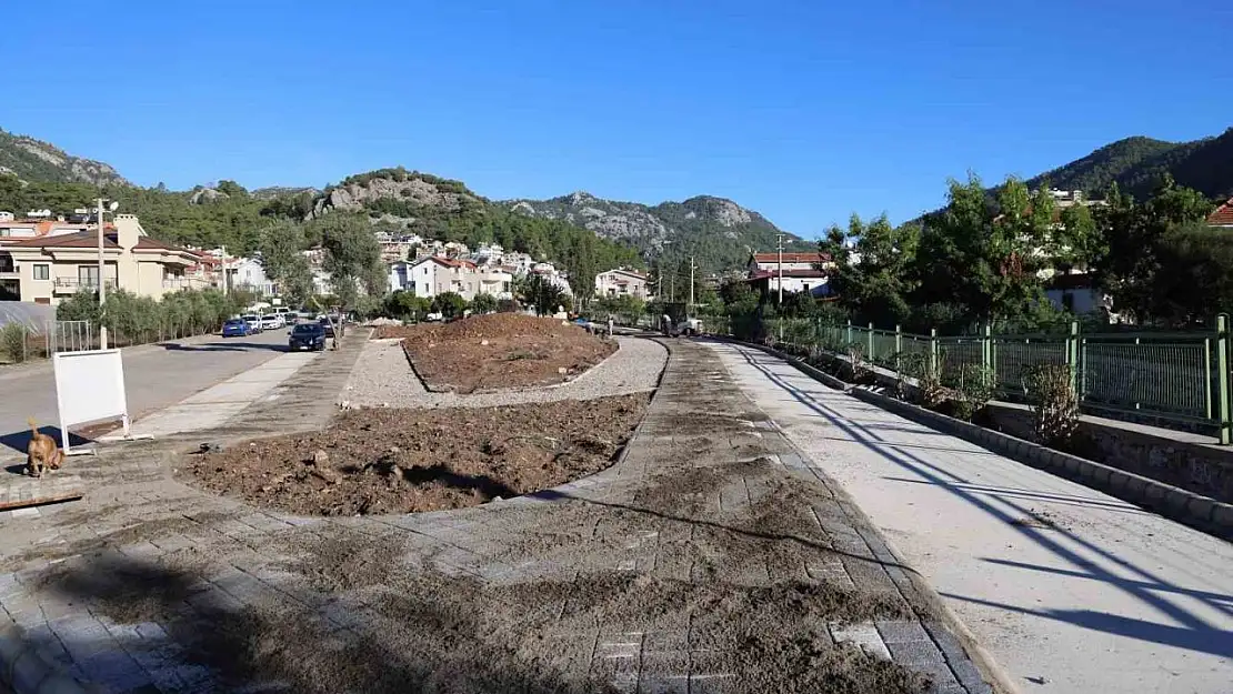 Futbol ve trambolin alanı olan park gençlerin yeni gözdesi olacak