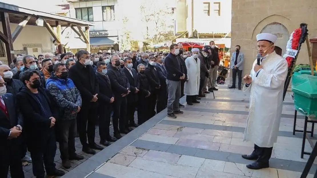 Gazeteci Ahmet Yaylıoğlu son yolculuğuna uğurlandı