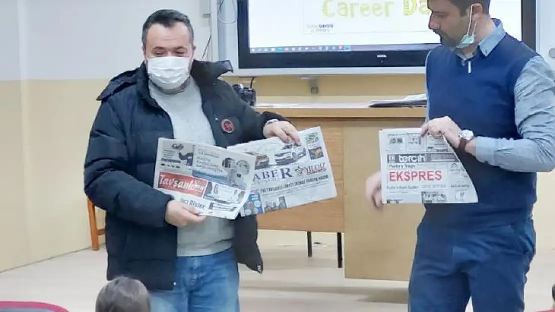Gazeteci Tuna İşleyen, öğrencilere mesleğini anlattı