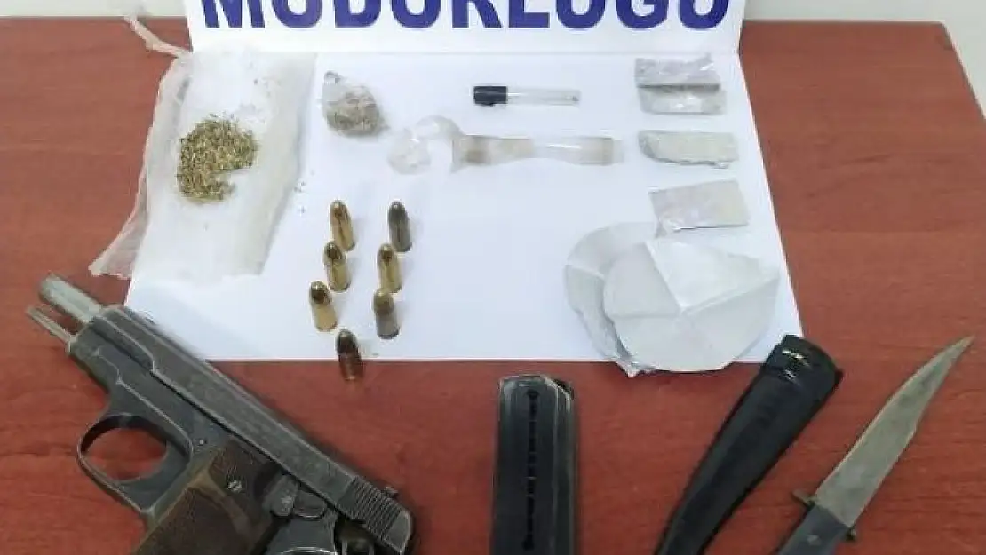 Gediz'de araçta uyuşturucu ele geçirildi