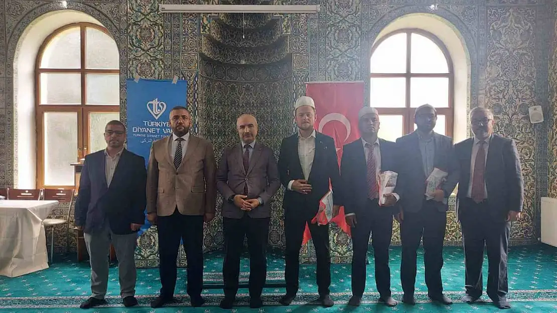 Gediz'de din görevlileri 'Ezanı Güzel Okuma' yarışmasında bir araya geldi
