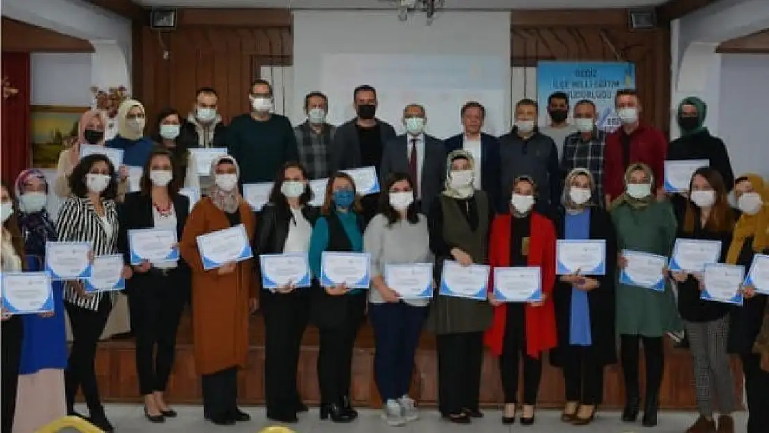 Gediz'de eTwinning projelerinde başarı belgeleri verildi