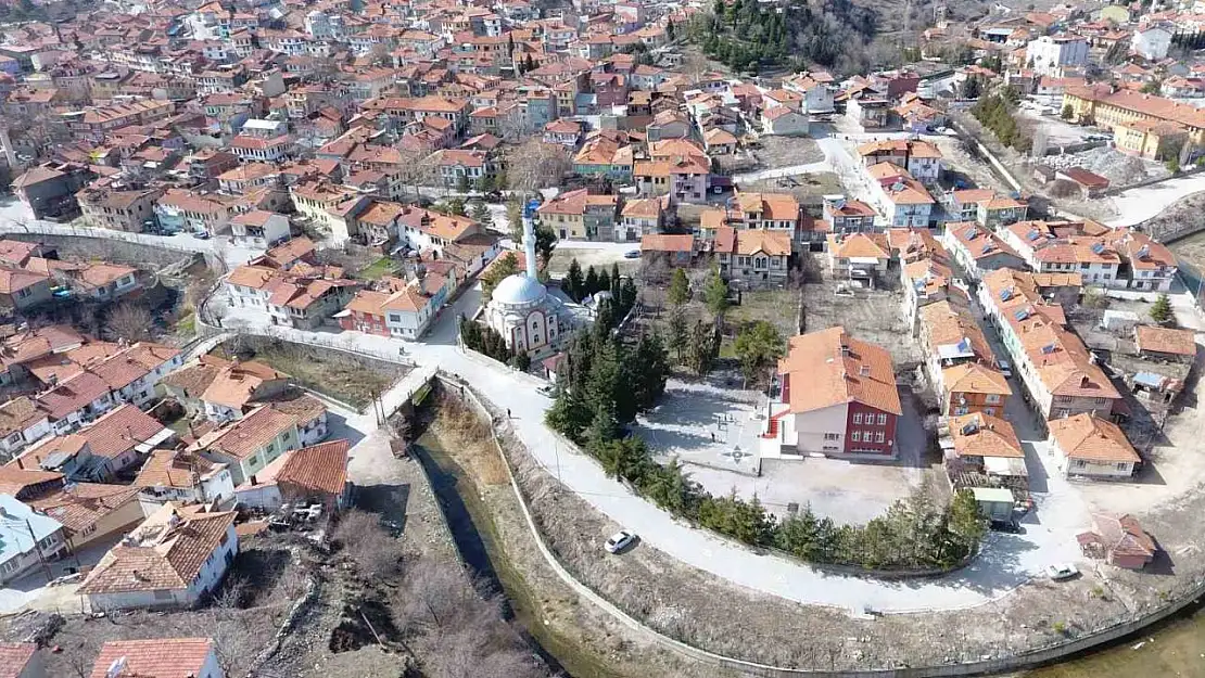 Gediz'de köy nüfusu eriyor