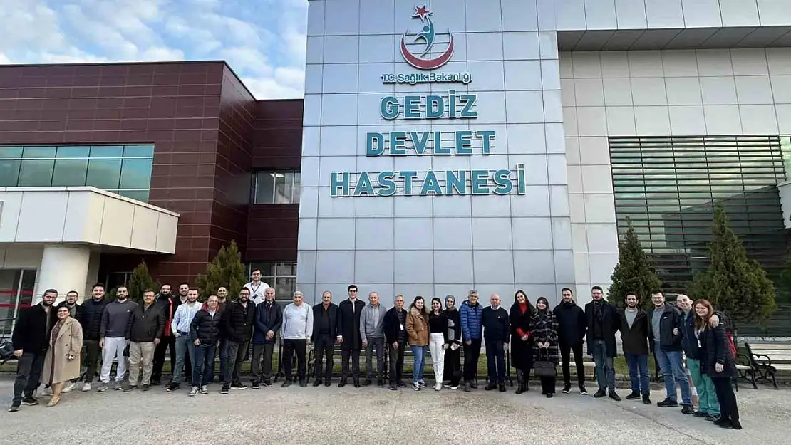 Gediz'de uzman ve aile hekimleri bir araya geldi